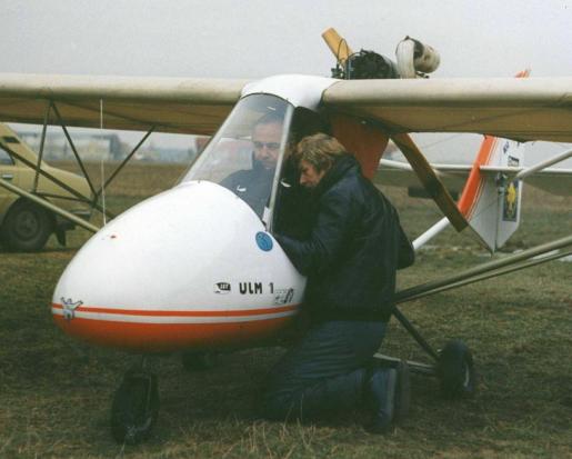 first flight education - Zdeno explain to  Ludva - Gryf  is flying itself